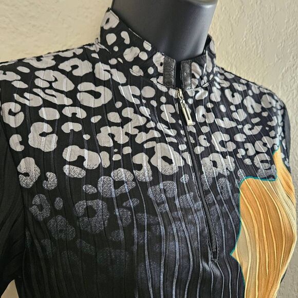 Jamie Sadock Textured Short Sleeved Top - Picture 2 of 7